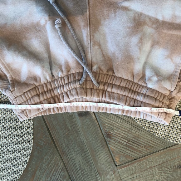 TNA Boyfriend Beige Sweats Shorts - Picture 6 of 6
